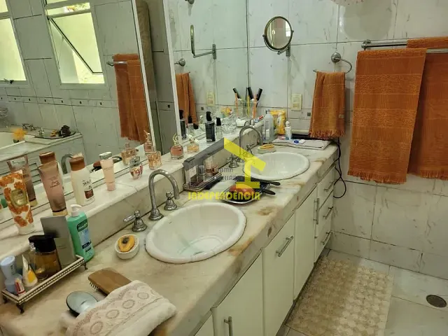 Fazenda com 145122m² 10 quartos e 9 banheiros, à venda, no bairro Centro (Mailasqui) em São Roque