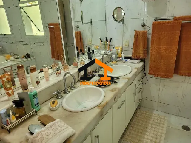 Fazenda com 145122m² 10 quartos e 9 banheiros, à venda, no bairro Centro (Mailasqui) em São Roque