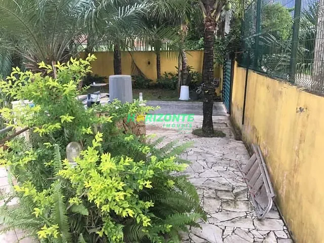 Rancho com 500m² 3 quartos e 2 banheiros, à venda, no bairro Massaguaçu em Caraguatatuba