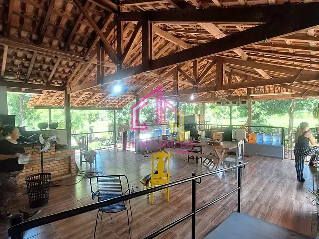 Chácara com 65000m² 3 quartos e 2 banheiros, à venda, no bairro Agrovila das Palmeiras em Santo Antônio do Leverger