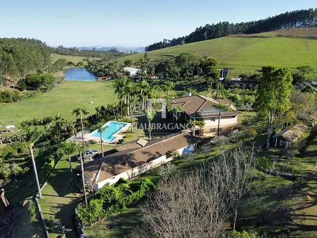 Fazenda com 600m² 6 quartos e 8 banheiros, à venda, no bairro Anhumas em Vargem