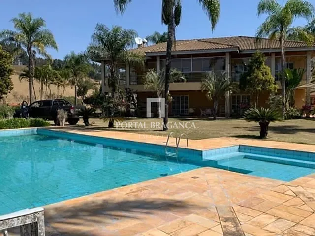 Fazenda com 600m² 6 quartos e 8 banheiros, à venda, no bairro Anhumas em Vargem