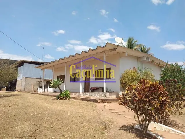 Fazenda com 88300000000m², à venda, no bairro Centro em Monte Santo de Minas