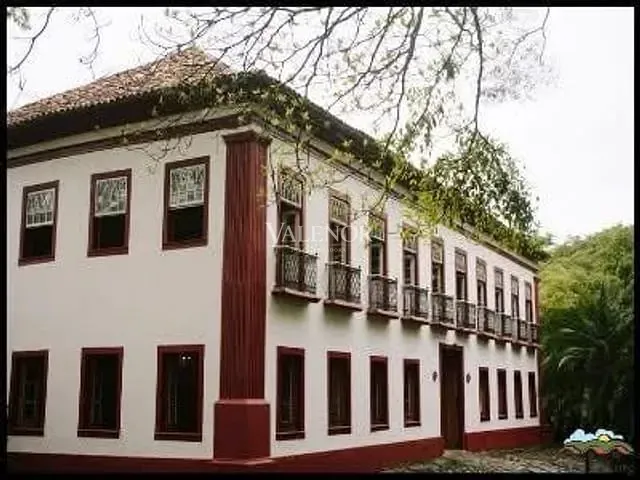 Fazenda com 790000m² 15 quartos e 8 banheiros, à venda, no bairro Centro em Bananal