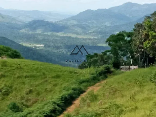 Fazenda com 330000m², à venda, no bairro RURAL em Floresta Azul