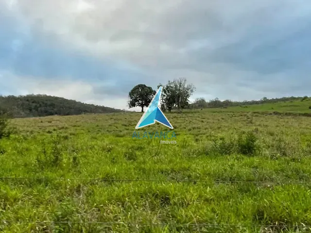Fazenda com 491500m², à venda, no bairro Brejaubinha em Governador Valadares