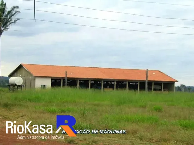 Fazenda com 340000000m², à venda, no bairro Zona Rural em Peixoto de Azevedo