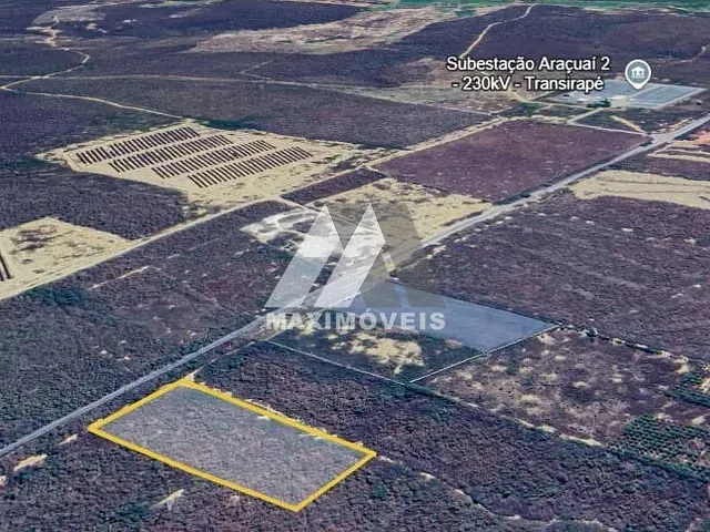Chácara com 33600m², à venda, no bairro Zona Rural em Araçuaí