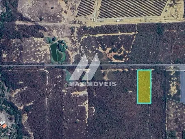Chácara com 33600m², à venda, no bairro Zona Rural em Araçuaí