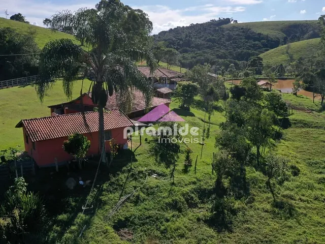Fazenda com 660000m², à venda, no bairro Borda Do Campo em Cunha