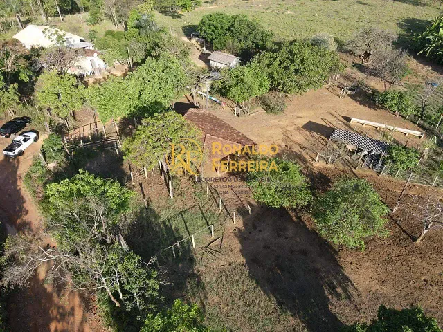 Fazenda com 200m² 3 quartos e 2 banheiros, à venda, no bairro Rural 25 Ha em Quartel Geral