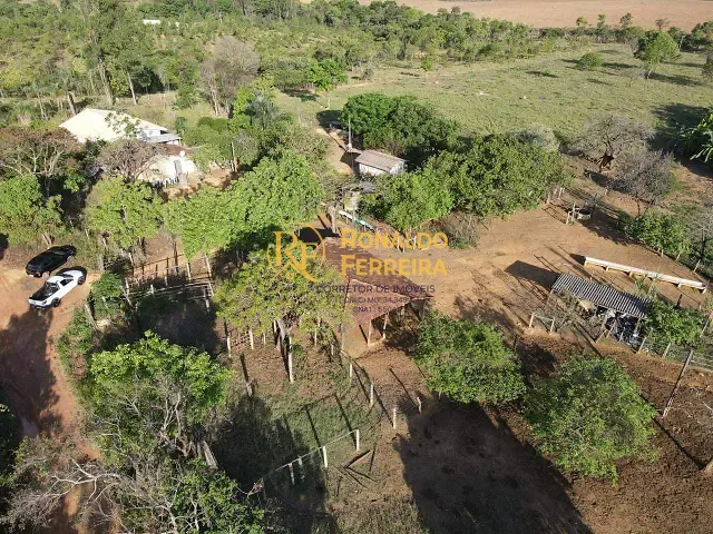 Fazenda com 200m² 3 quartos e 2 banheiros, à venda, no bairro Rural 25 Ha em Quartel Geral