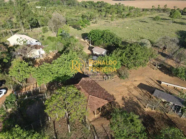 Fazenda com 200m² 3 quartos e 2 banheiros, à venda, no bairro Rural 25 Ha em Quartel Geral