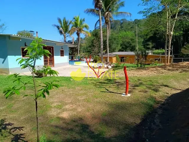 Sítio com 50000m² 3 quartos e 2 banheiros, à venda, no bairro Centro em Pinheiral