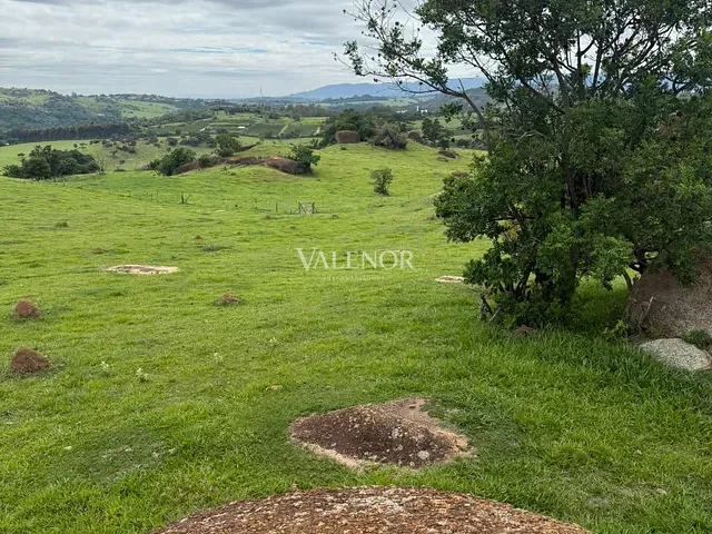 Fazenda com 2170000m² 50 quartos e 6 banheiros, à venda, no bairro Centro em Indaiatuba