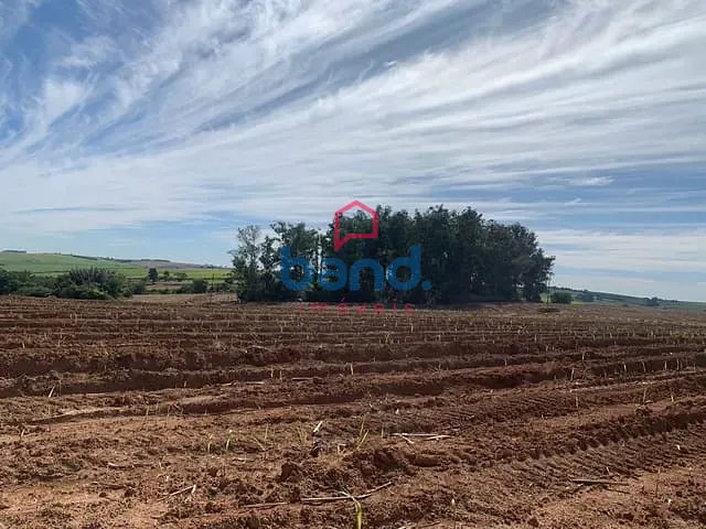 Fazenda com 2637800m², à venda, no bairro Sete Fogões em Tietê