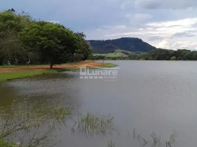 Fazenda com 24514600m² 20 quartos e 25 banheiros, à venda, no bairro Botucatu em Botucatu