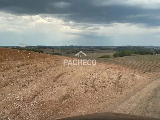 Fazenda com 1064800m², à venda, no bairro Vila Rezende em Piracicaba