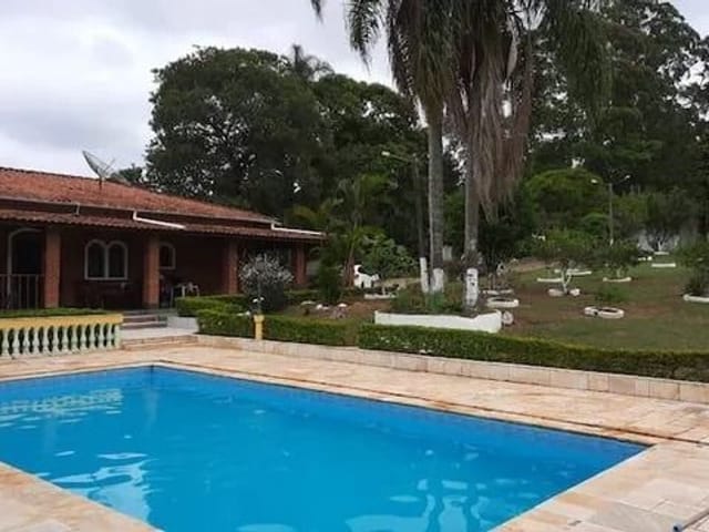 Fazenda com 2000m² 3 quartos e 3 banheiros, à venda, no bairro Parque Ipe em São Paulo