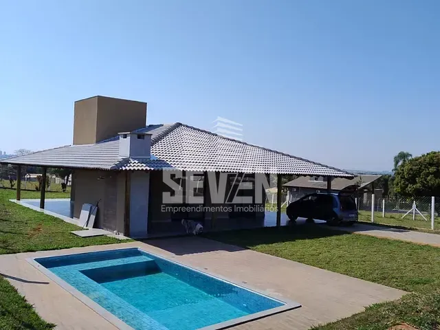 Fazenda com 1300m² 3 quartos e 3 banheiros, à venda, no bairro Jardim Ibiturana em Piratininga