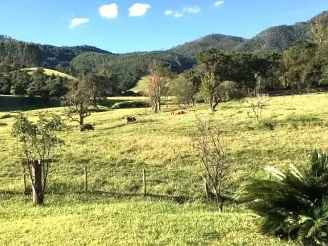 Fazenda com 4530000m² 10 quartos e 8 banheiros, à venda, no bairro Centro em Piracaia