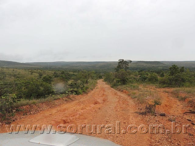 Fazenda com 5400000m² 3 quartos e 2 banheiros, à venda, no bairro rural em Lassance