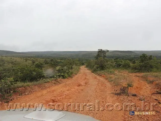 Fazenda com 5400000m² 3 quartos e 2 banheiros, à venda, no bairro rural em Lassance