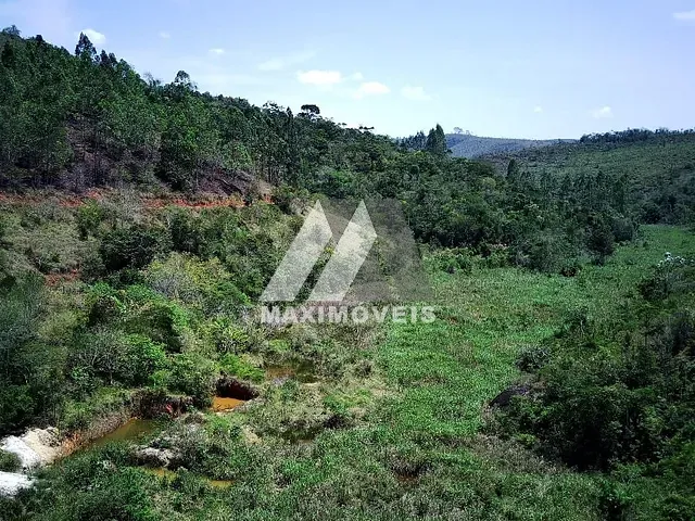 Fazenda com 776500m², à venda, no bairro Zona Rural em Caraí