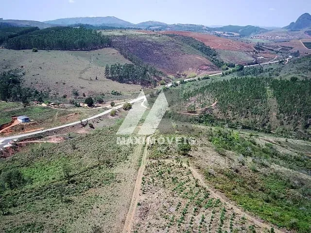 Fazenda com 776500m², à venda, no bairro Zona Rural em Caraí