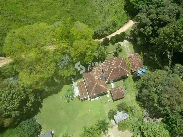 Fazenda com 705500m² 7 quartos e 4 banheiros, à venda, no bairro Zona Rural em Mar de Espanha