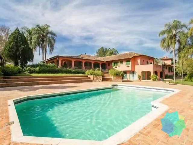 Fazenda com 1355200m² 6 quartos e 8 banheiros, à venda, no bairro Centro em Sorocaba