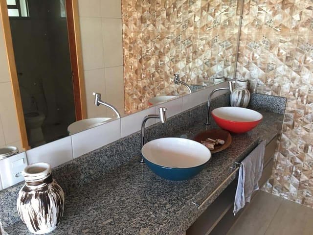 Fazenda com 78420000m² 4 quartos e 5 banheiros, à venda, no bairro ZONA RURAL em Britânia