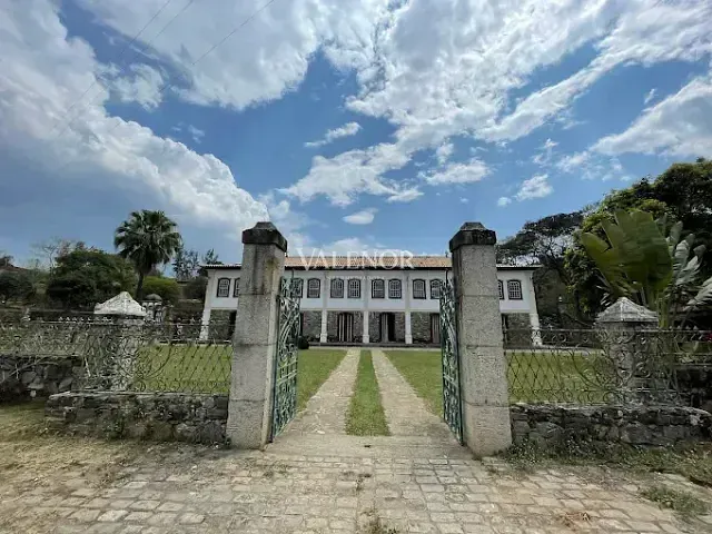 Fazenda com 480000m² 6 quartos e 4 banheiros, à venda, no bairro Centro em Bananal