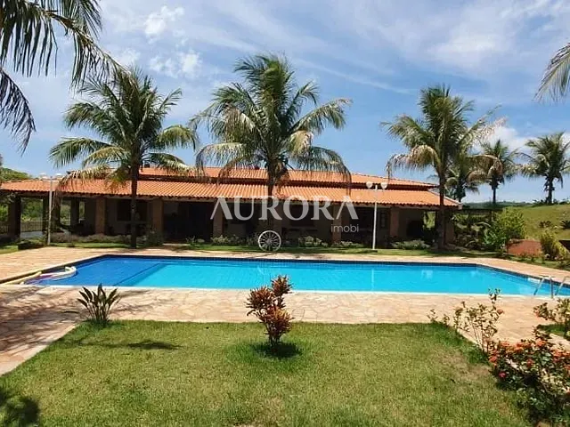 Fazenda com 338800m², à venda, no bairro Residencial São Francisco em Leópolis
