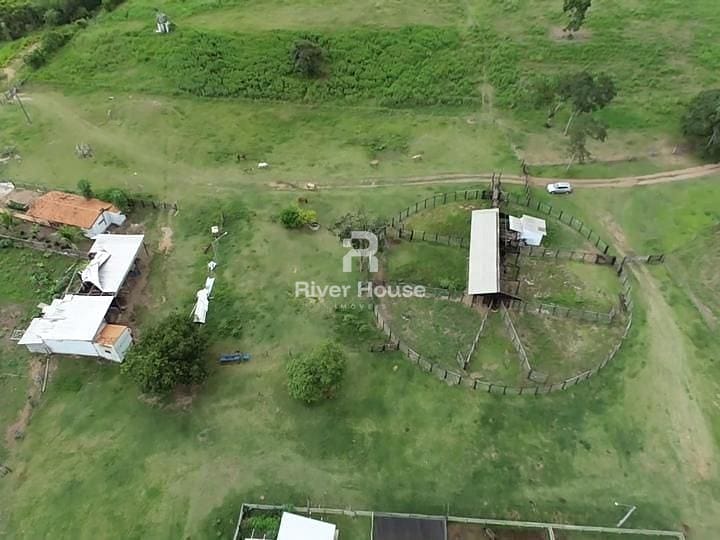 Fazenda à venda com 2 quartos, 180m² - Foto 9