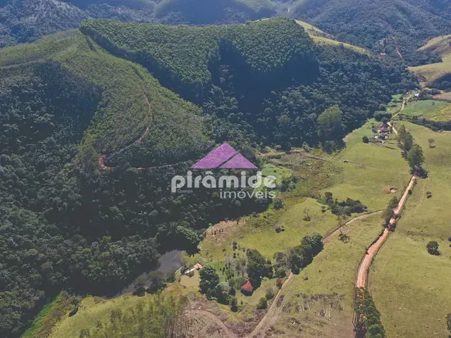 Fazenda com 1105940m², à venda, no bairro Cachoeira Grande em Lagoinha