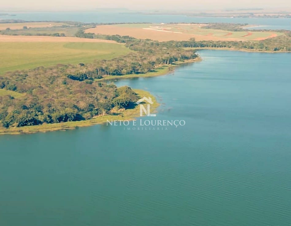 Fazenda à venda com 5 quartos, 7260000m² - Foto 1