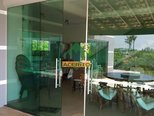 Fazenda com 1307m² 4 quartos e 5 banheiros, à venda, no bairro Chácaras Paraíso em Araçatuba