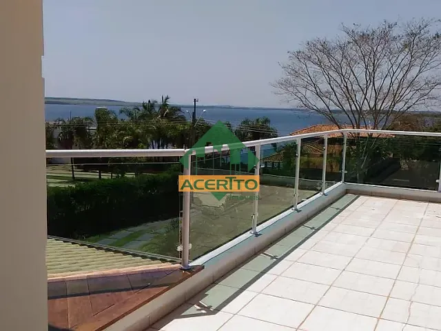 Fazenda com 1307m² 4 quartos e 5 banheiros, à venda, no bairro Chácaras Paraíso em Araçatuba