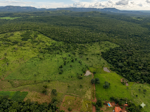 Fazenda com 817960m² 3 quartos e 1 banheiro, à venda, no bairro 0 em Ipueiras