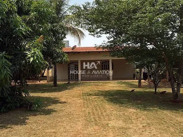 Fazenda com 363m² 4 quartos e 2 banheiros, à venda, no bairro Zona rural em Brazabrantes