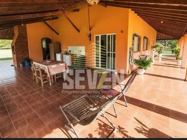 Fazenda com 12200m² 2 quartos e 2 banheiros, à venda, no bairro Zona Rural em Arealva