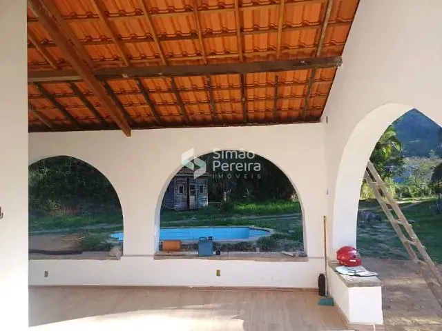 Fazenda com 22000m² 4 quartos e 2 banheiros, à venda, no bairro Posse em Petrópolis