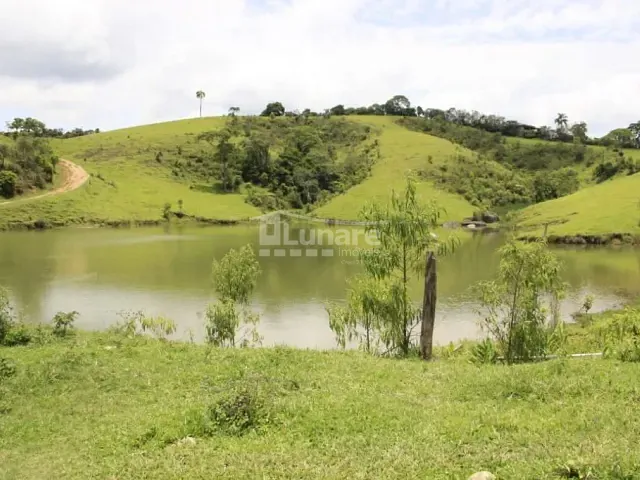 Fazenda com 363000m², à venda, no bairro Centro em Biritiba Mirim