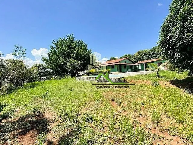 Chácara com 1100m² 3 quartos e 1 banheiro, à venda, no bairro Centro em Lagoa Santa