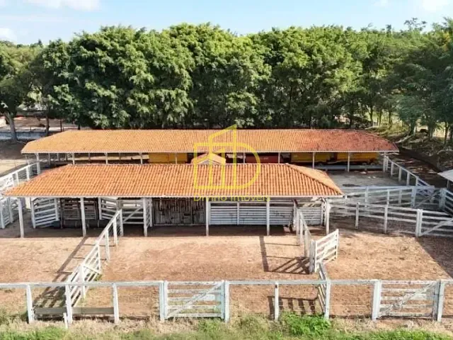 Fazenda com 1234200m², à venda, no bairro Angatuba em Angatuba