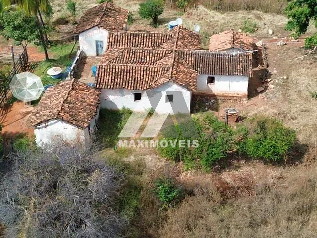 Fazenda com 3660000m², à venda, no bairro Zona Rural em Coronel Murta