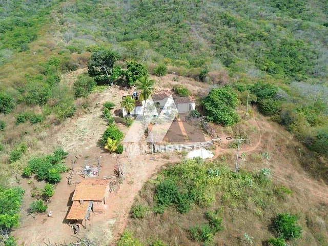 Fazenda com 3660000m², à venda, no bairro Zona Rural em Coronel Murta