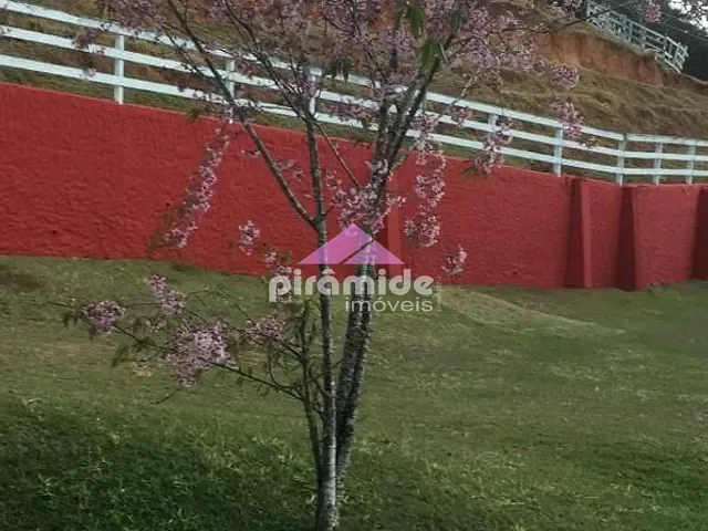 Fazenda com 1100000m² 9 quartos e 5 banheiros, à venda, no bairro Rio Preto em Santo Antônio do Pinhal