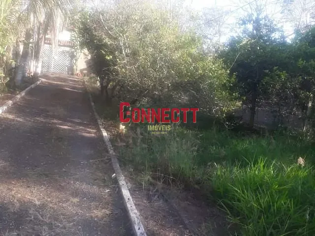 Fazenda com 900m² 2 quartos e 1 banheiro, à venda, no bairro Centro em Serra Azul
